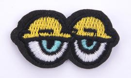 Záplata očička se žlutými víčky  23x33 mm